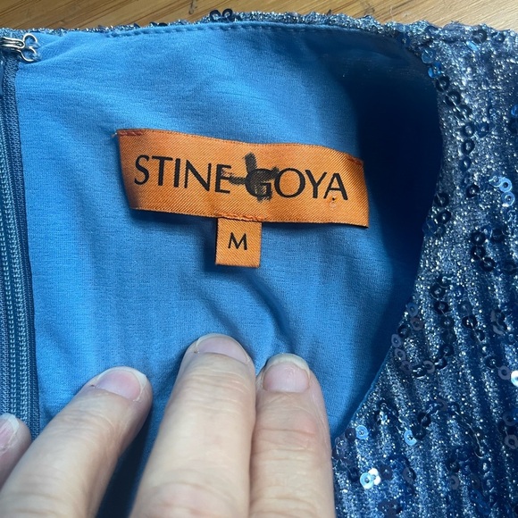 EUC Stine Goya- Isha Tunic in Color Hydrangea. Size M - Picture 4 of 9